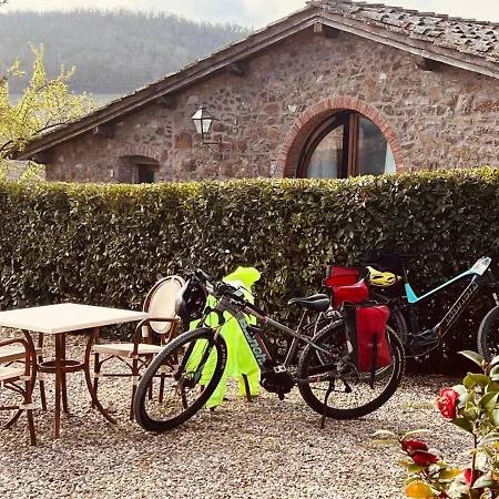 Podere Le Vigne Hotel 4*